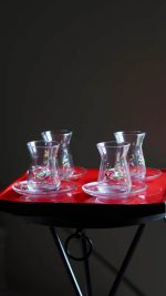 El Boyaması Çay Bardağı